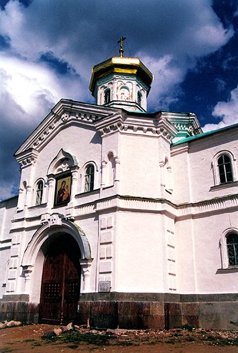 Valday district. Valday. Monastery of Iverskaya Icon of the Virgin. Church of Filippe, Moscow Metropolitan (Gate-church). XVII