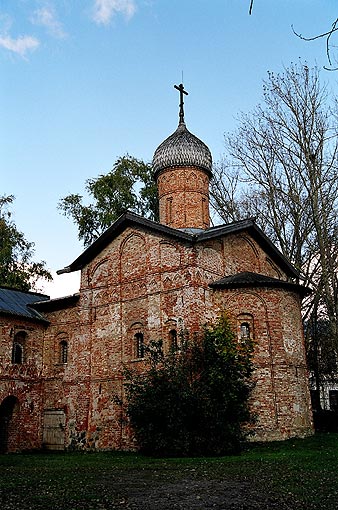 Novgorod district. Veliky Novgorod. Resurrection Church on Krasnoye Pole. Fragment. XVI