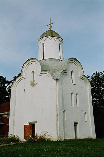 Novgorod district. Veliky Novgorod. Church of Nativity of the Virgin on Perynsky Skit. XII-XIII