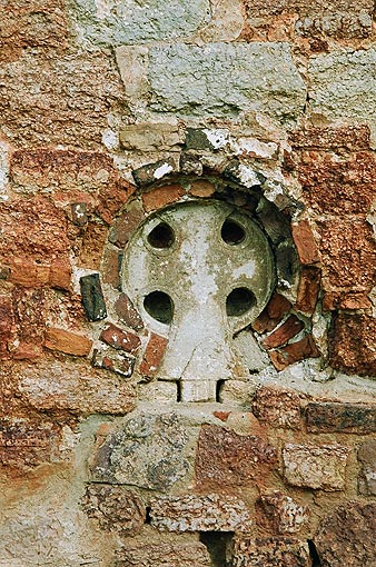 Novgorod district. Veliky Novgorod. Church of Saint Apostles Peter and Paul in Kozhevniki. Fragment. XV