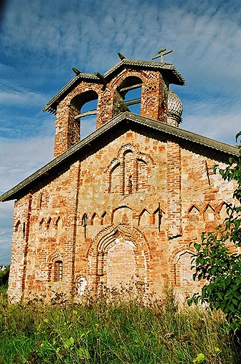 Novgorod district. Veliky Novgorod. Church of John on Myachina. XV