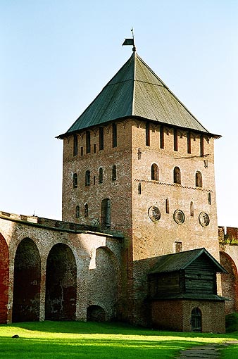 Novgorod district. Veliky Novgorod. Kremlin. Tower.