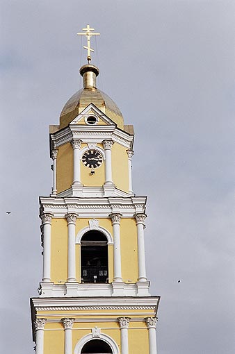 Diveyevo. Seraphimo-Diveyevsky Monastery. Bell-tower. 