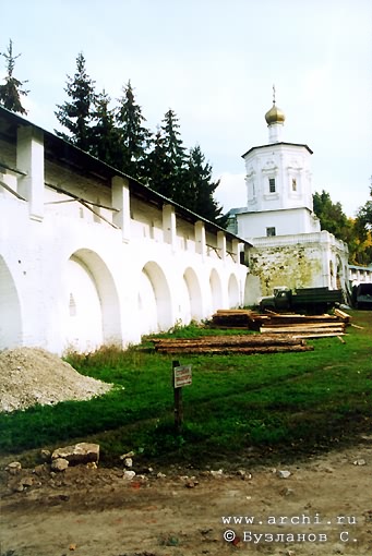 Ryazansky district. Solotcha. Intercession Monastery. Gate-church of John the Precursor. XVII Ya.Bukhvostov