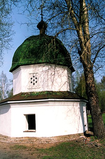 Lodeynopolsky district. Staraya Sloboda. Transfiguration ensemble. Chapel.  XVIII